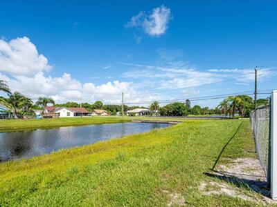 2175 SE Heathwood Circle, Port Saint Lucie, FL 34952