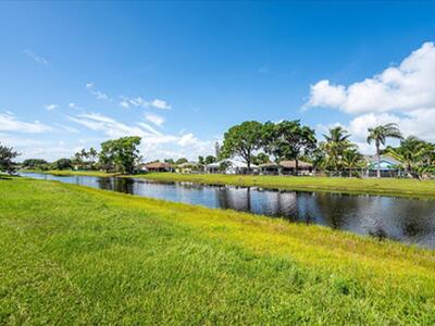 2175 SE Heathwood Circle, Port Saint Lucie, FL 34952