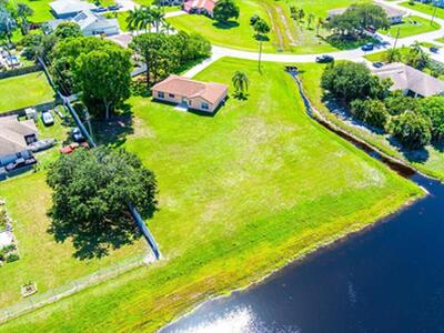 2175 SE Heathwood Circle, Port Saint Lucie, FL 34952