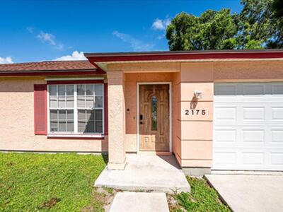 2175 SE Heathwood Circle, Port Saint Lucie, FL 34952