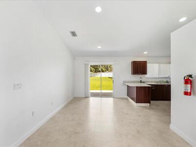 2175 SE Heathwood Circle, Port Saint Lucie, FL 34952