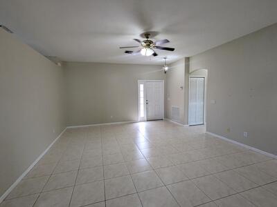 589 NW Waverly Circle, Port Saint Lucie, FL 34983