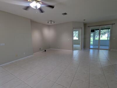 589 NW Waverly Circle, Port Saint Lucie, FL 34983