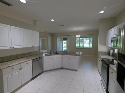 589 NW Waverly Circle, Port Saint Lucie, FL 34983
