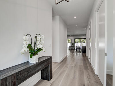 369 Orange Way, West Palm Beach, FL 33405