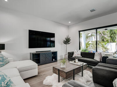 369 Orange Way, West Palm Beach, FL 33405