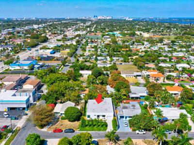 369 Orange Way, West Palm Beach, FL 33405