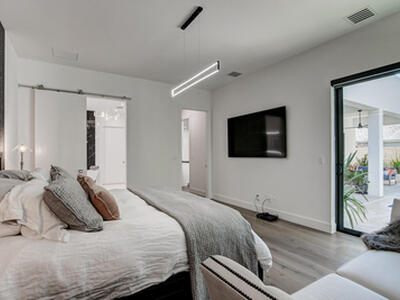 369 Orange Way, West Palm Beach, FL 33405