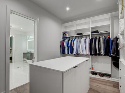 369 Orange Way, West Palm Beach, FL 33405