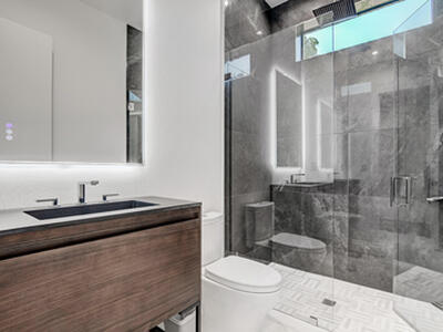 369 Orange Way, West Palm Beach, FL 33405