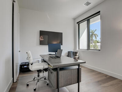 369 Orange Way, West Palm Beach, FL 33405