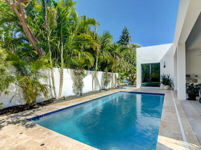 369 Orange Way, West Palm Beach, FL 33405