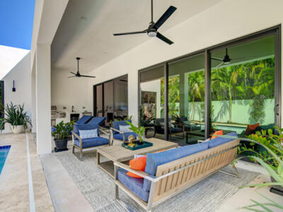 369 Orange Way, West Palm Beach, FL 33405