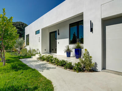 369 Orange Way, West Palm Beach, FL 33405