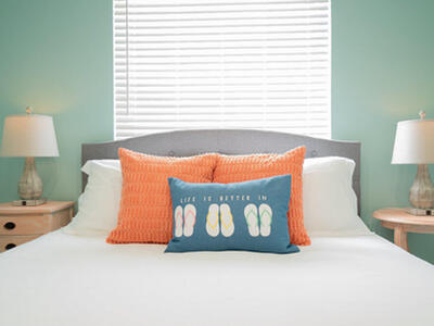 1424 Willow Road, Palm Springs, FL 33406