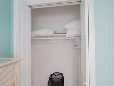 1424 Willow Road, Palm Springs, FL 33406