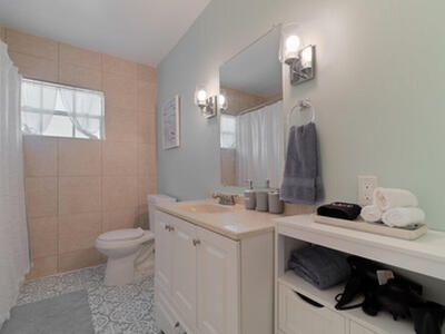 1424 Willow Road, Palm Springs, FL 33406