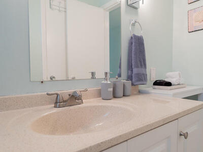 1424 Willow Road, Palm Springs, FL 33406