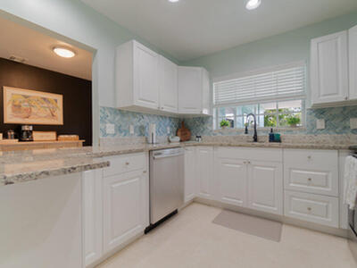 1424 Willow Road, Palm Springs, FL 33406