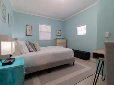 1424 Willow Road, Palm Springs, FL 33406