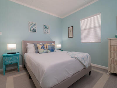 1424 Willow Road, Palm Springs, FL 33406