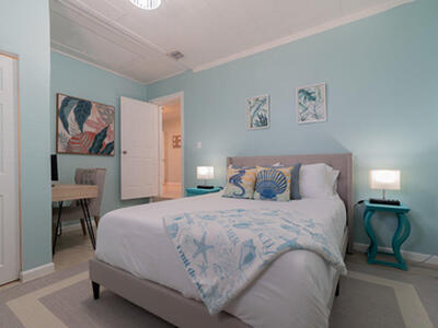 1424 Willow Road, Palm Springs, FL 33406