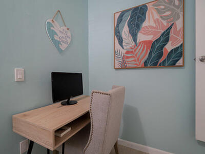 1424 Willow Road, Palm Springs, FL 33406