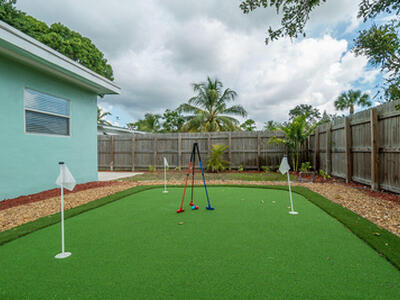 1424 Willow Road, Palm Springs, FL 33406