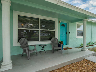 1424 Willow Road, Palm Springs, FL 33406