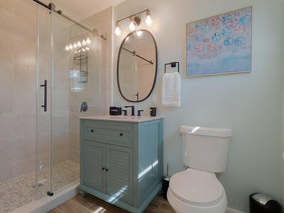 1424 Willow Road, Palm Springs, FL 33406