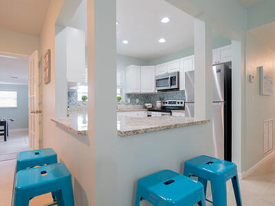 1424 Willow Road, Palm Springs, FL 33406