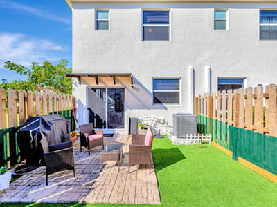 12227 NW 23rd Path, Miami, FL 33167