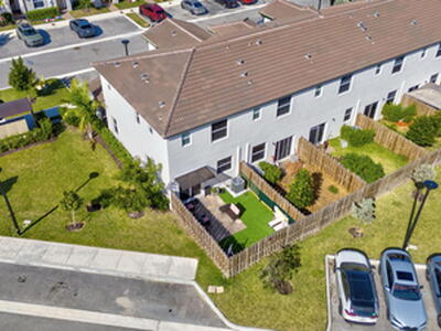 12227 NW 23rd Path, Miami, FL 33167