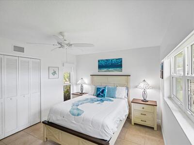 2066 5th Court SE, Vero Beach, FL 32962