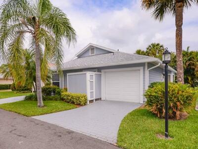3267 NE Catamaran Terrace, Jensen Beach, FL 34957