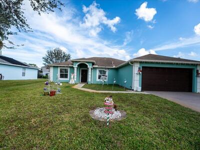 1947 NW Palmetto Terrace, Stuart, FL 34994