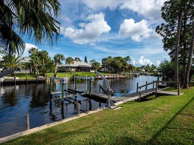 1947 NW Palmetto Terrace, Stuart, FL 34994