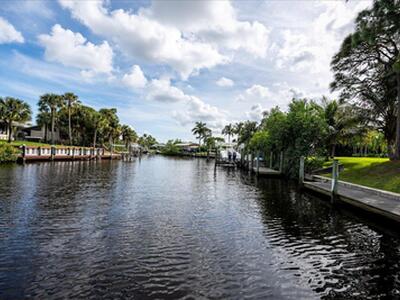 1947 NW Palmetto Terrace, Stuart, FL 34994