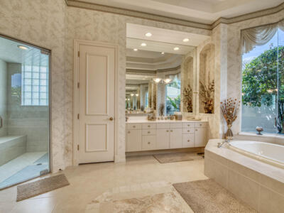 59 Saint James Drive, Palm Beach Gardens, FL 33418