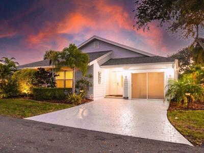 4041 NE Breakwater Drive