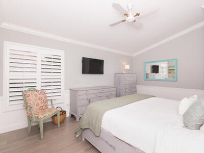 4041 NE Breakwater Drive, Jensen Beach, FL 34957