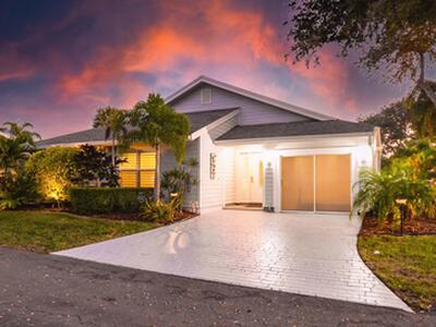 4041 NE Breakwater Drive, Jensen Beach, FL 34957