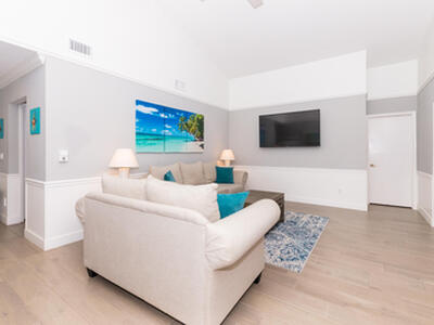 4041 NE Breakwater Drive, Jensen Beach, FL 34957