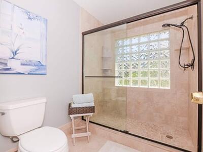 4031 NE Breakwater Drive, Jensen Beach, FL 34957