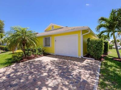4031 NE Breakwater Drive, Jensen Beach, FL 34957
