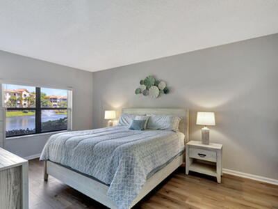 300 Uno Lago Drive, Juno Beach, FL 33408