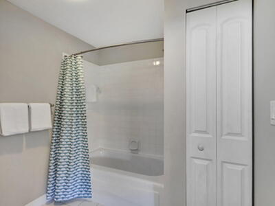 300 Uno Lago Drive, Juno Beach, FL 33408