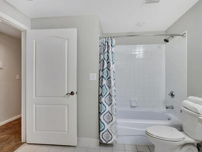 300 Uno Lago Drive, Juno Beach, FL 33408