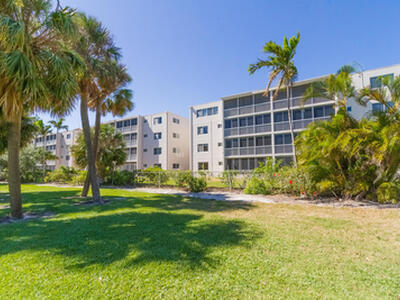 300 E Royal Palm Road, Boca Raton, FL 33432