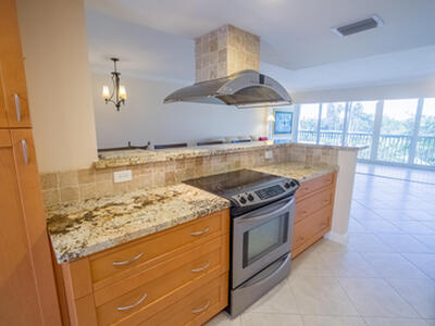 300 E Royal Palm Road, Boca Raton, FL 33432